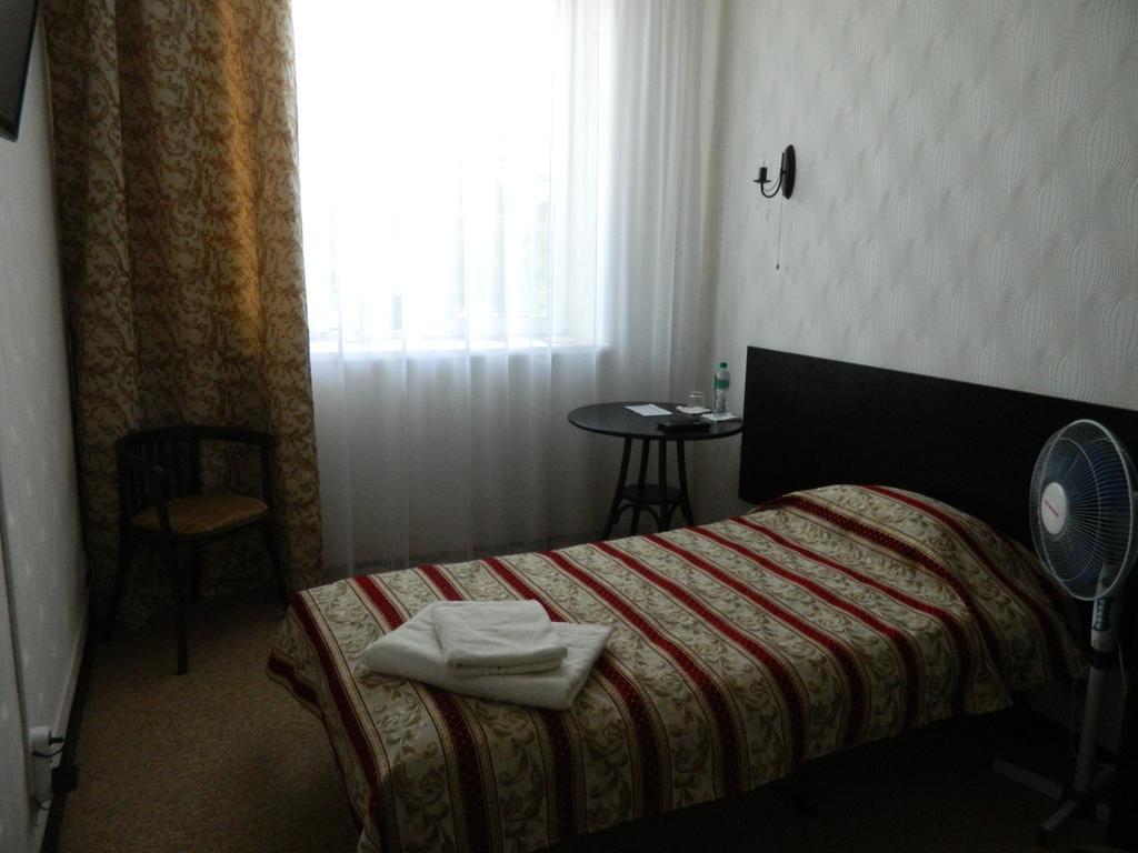 Florentina Hotel Edinet Δωμάτιο φωτογραφία