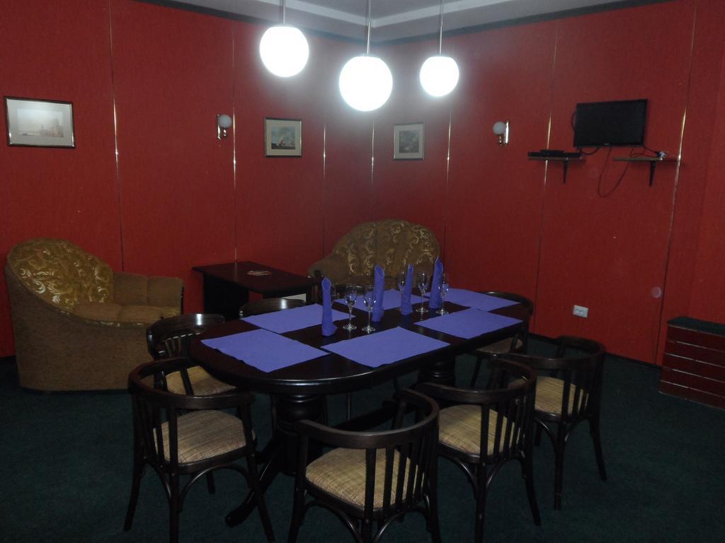 Florentina Hotel Edinet Εξωτερικό φωτογραφία