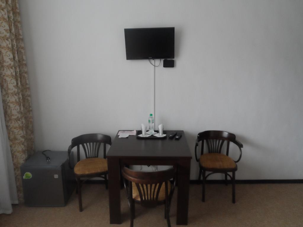 Florentina Hotel Edinet Εξωτερικό φωτογραφία